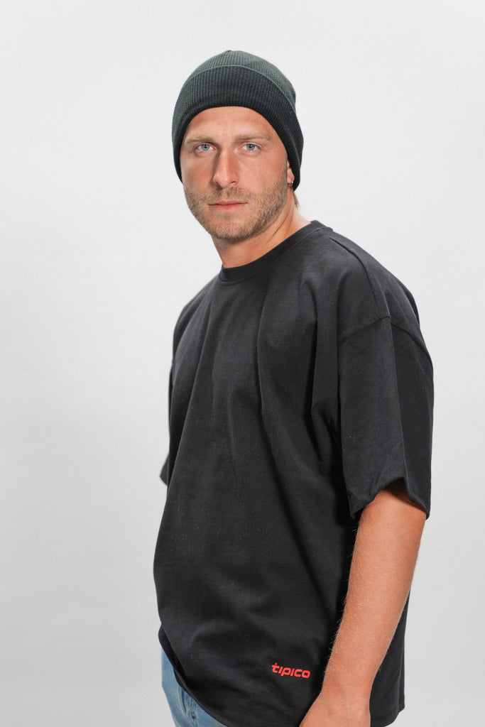 männliches Model mit Tipico Beanie